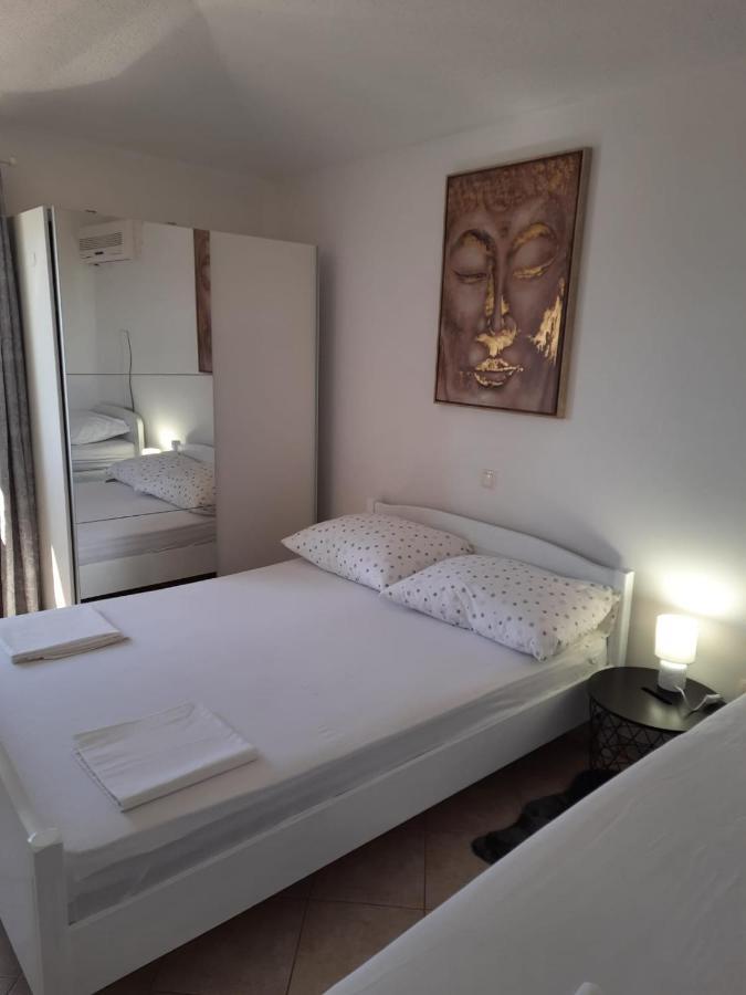 Appartement Jasminka à Rogoznica  Extérieur photo