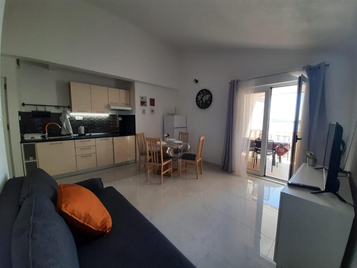 Appartement Jasminka à Rogoznica  Extérieur photo